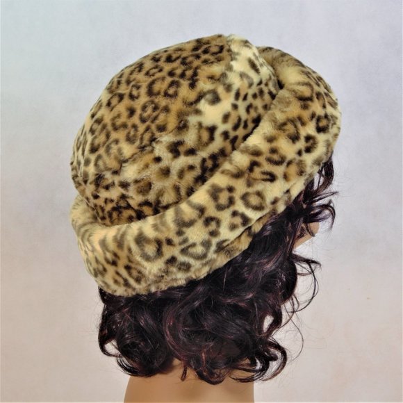 Luxury Collection Faux Fur Leopard Print Bucket Hat by - Picture 11 of 16